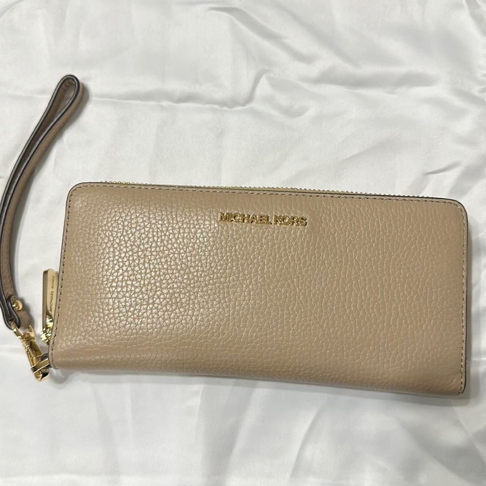 Michael Kors TAN wallet
